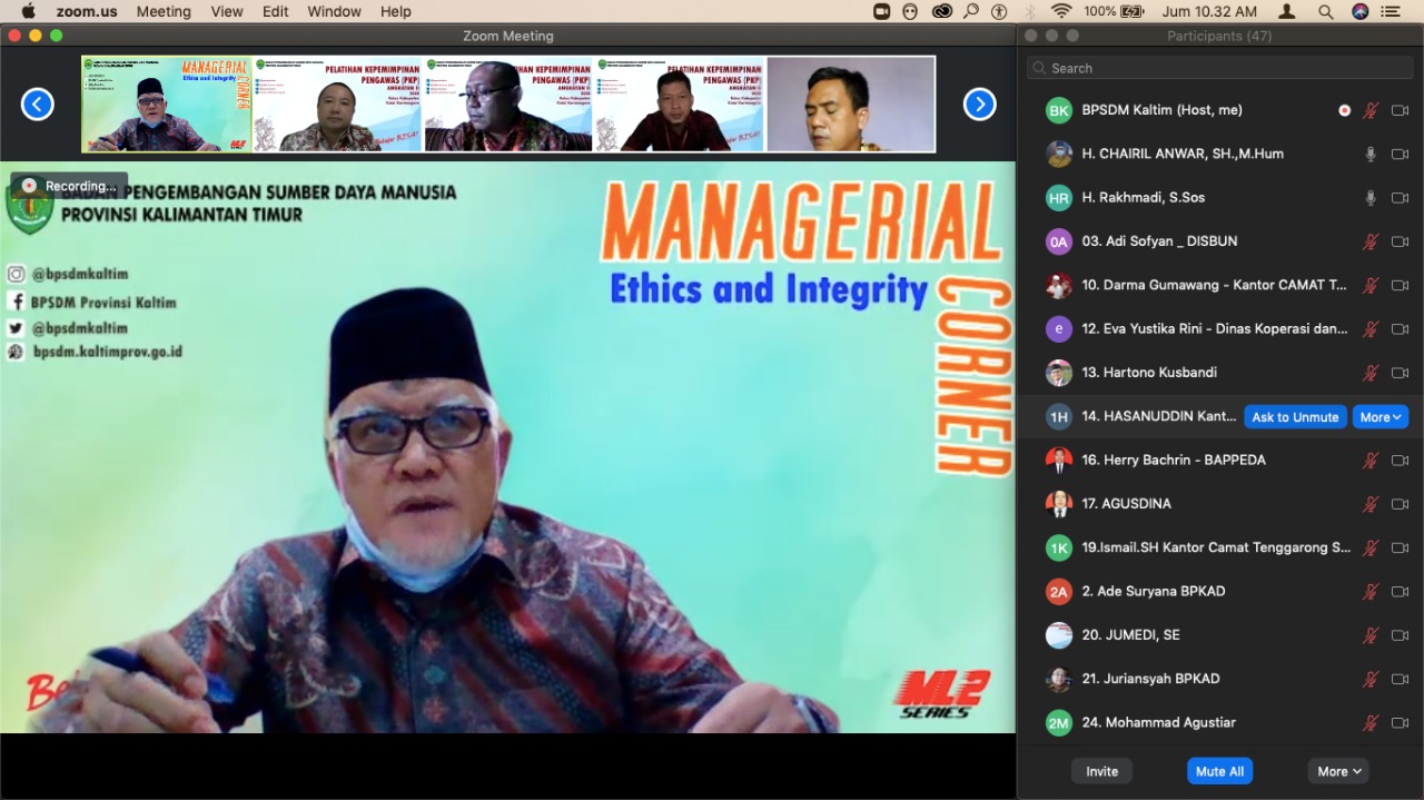 YANG MENILAI ITU ORANG LAIN